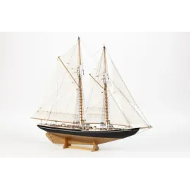 Billing Boats 1:100 Bluenose II - Wooden Hull