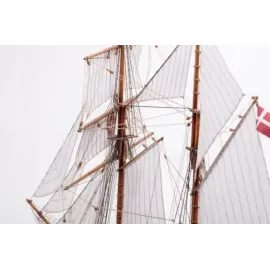 Billing Boats 1:50 Lilla Dan - Wooden Hull