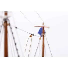 Billing Boats 1:72 ST. Roch - Wooden Hull